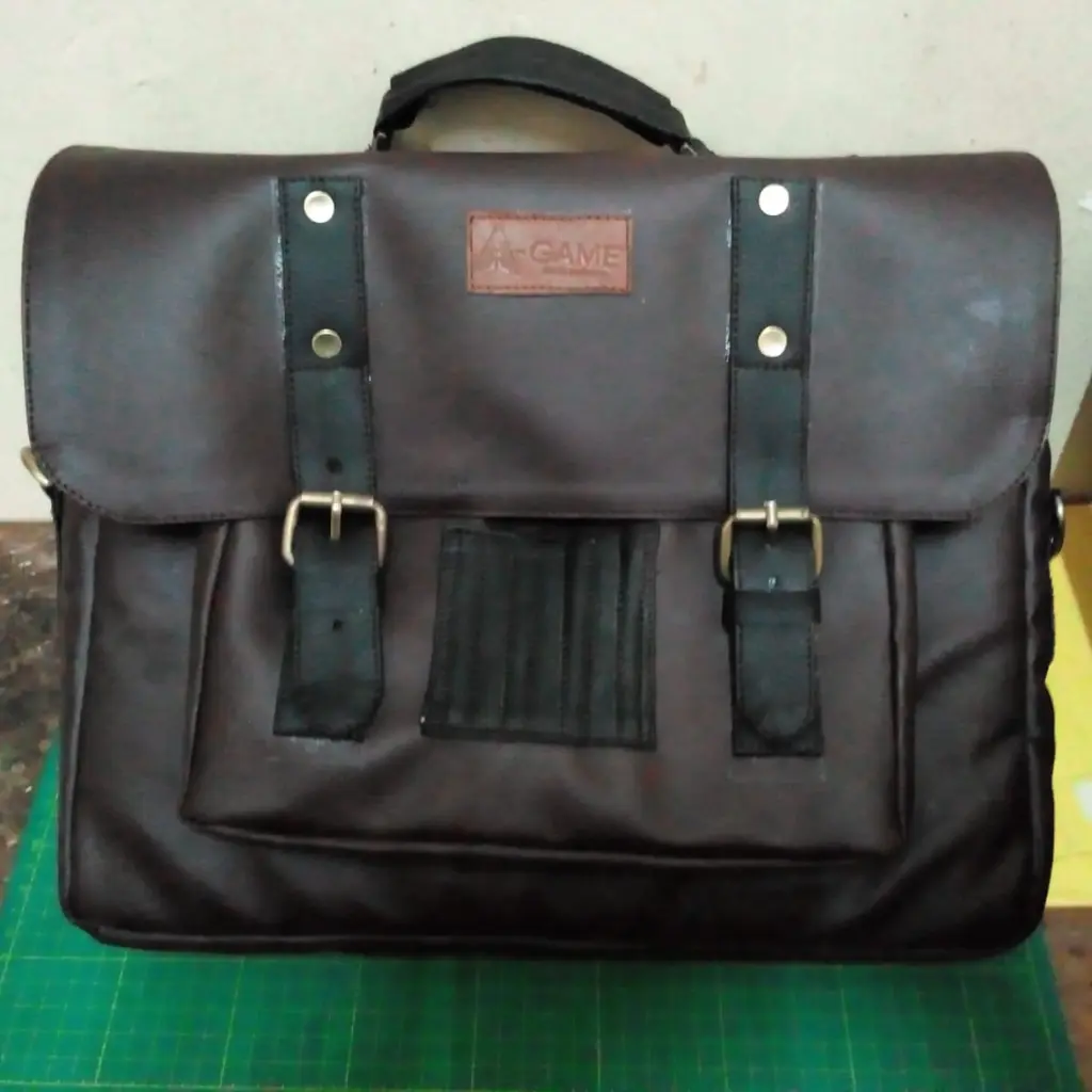 laptop bag.webp
